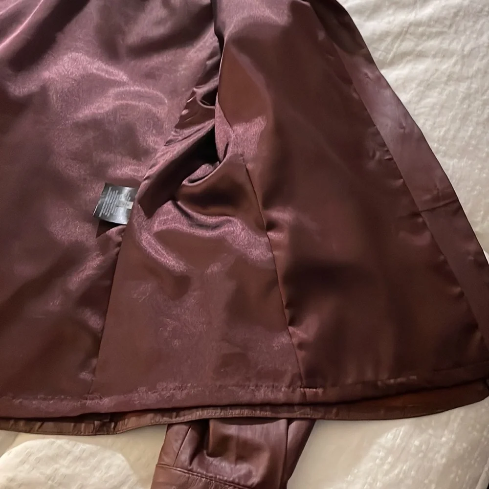 - Worn once stunning soft leather blouse / jacket I paid $395 at Bloomingdales - Picture 8 of 12